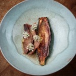 Plat de reine des prés, carpe, courgette et fleur de carotte, restaurant Alchémille Jérôme Jaegle